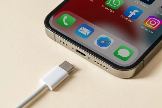 Замена разъема зарядки на iPhone в Самаре